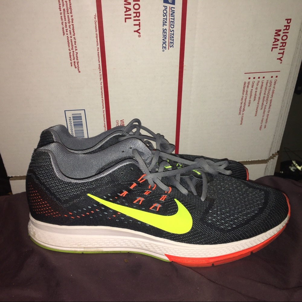 Tennis Shoe